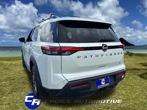 2023 Nissan Pathfinder SV FWD