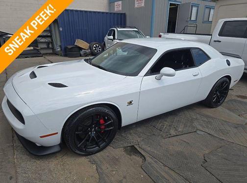 White Knuckle Clearcoat 2022 Dodge Challenger R/T Scat Pack