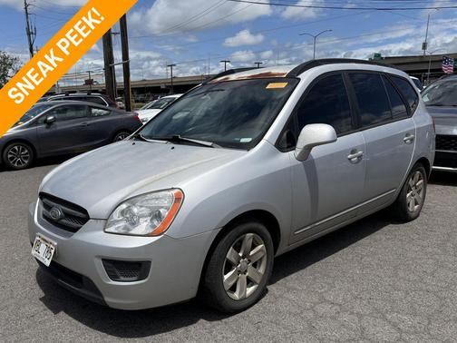 Silver 2008 Kia Rondo LX V6