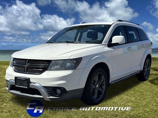 White 2015 Dodge Journey Crossroad