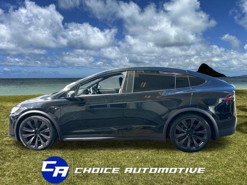 2023 Tesla Model X Plaid Tri Motor All-Wheel Drive