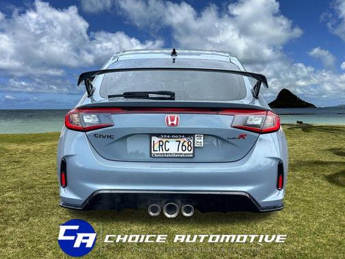 Sonic Gray Pearl 2025 Honda Civic Type R