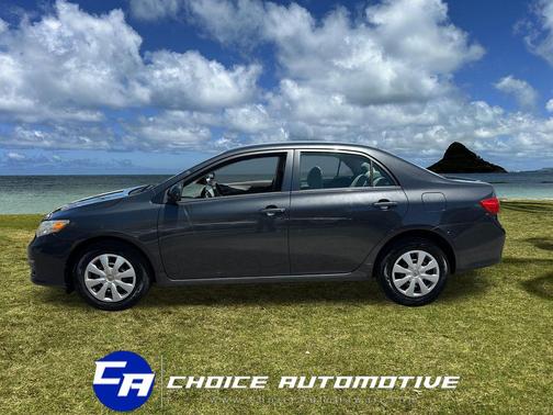 Magnetic Gray Metallic 2010 Toyota Corolla LE