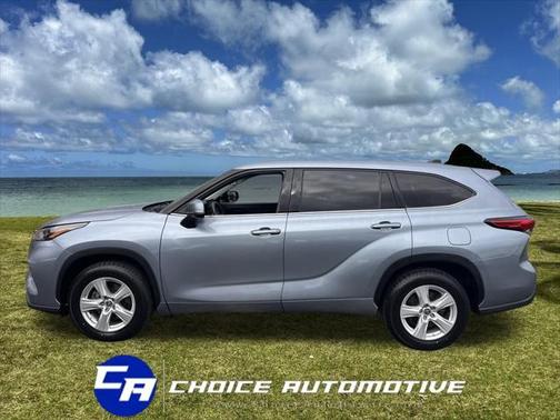 2022 Toyota Highlander LE