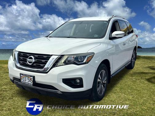 Glacier White 2017 Nissan Pathfinder SV