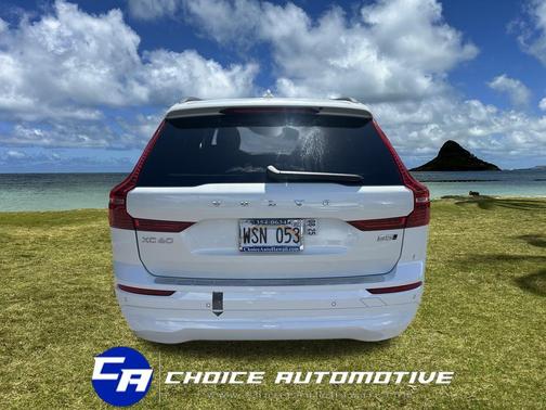 2022 Volvo XC60 B5 Momentum