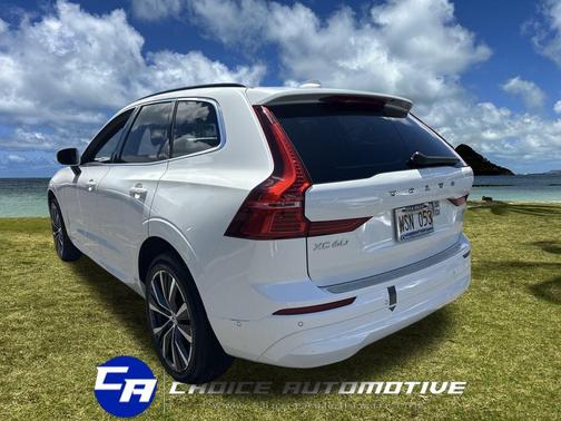 2022 Volvo XC60 B5 Momentum
