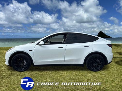 2021 Tesla Model Y Standard Range Rear-Wheel Drive