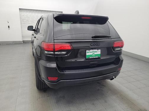Diamond Black Crystal Pearlcoat 2019 Jeep Grand Cherokee Altitude