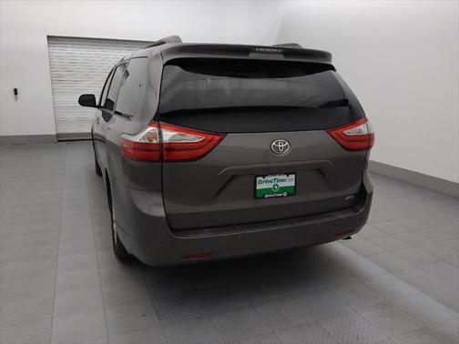 2015 Toyota Sienna XLE Premium