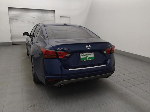 2020 Nissan Altima SR FWD