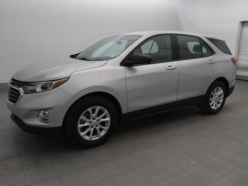 Silver 2018 Chevrolet Equinox LS