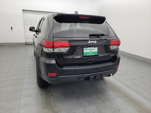 2022 Jeep Grand Cherokee Laredo