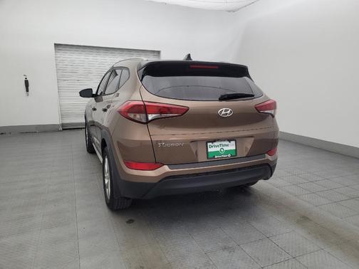 2017 Hyundai TUCSON SE Plus