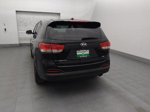 2017 Kia Sorento L