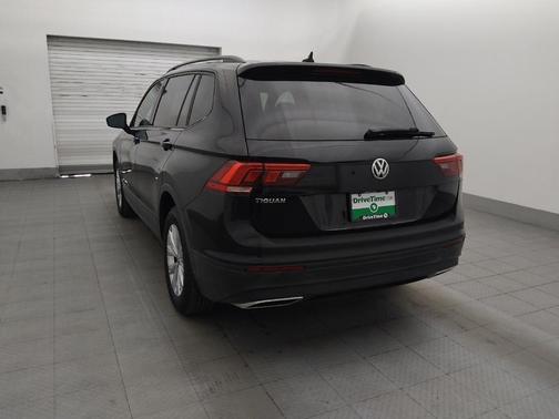 Deep Black Pearl 2020 Volkswagen Tiguan 2.0T S
