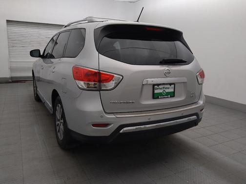 Brilliant Silver Metallic 2016 Nissan Pathfinder SL