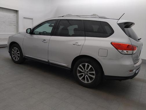 Brilliant Silver Metallic 2016 Nissan Pathfinder SL