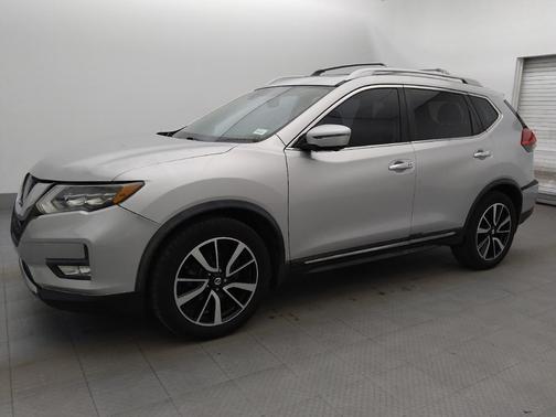 Brilliant Silver 2017 Nissan Rogue SL
