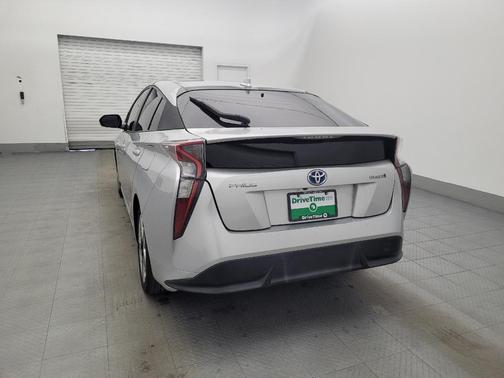 2017 Toyota Prius Four Touring