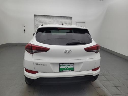 2018 Hyundai TUCSON SE