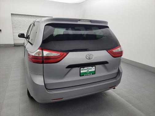 2015 Toyota Sienna L