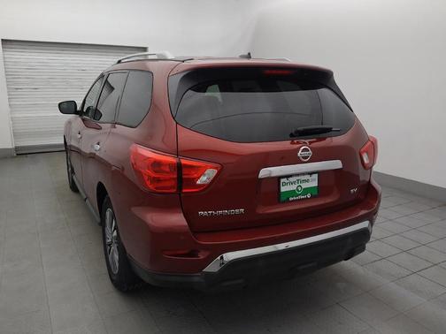 2018 Nissan Pathfinder SV