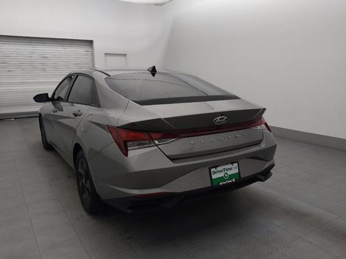 Fluid Metal 2021 Hyundai ELANTRA SEL