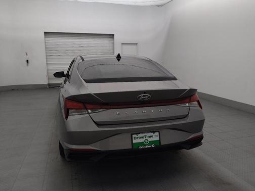Fluid Metal 2021 Hyundai ELANTRA SEL