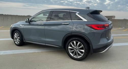 2022 INFINITI QX50 LUXE AWD