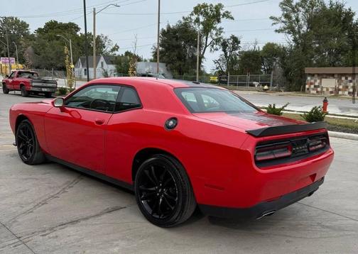2017 Dodge Challenger SXT