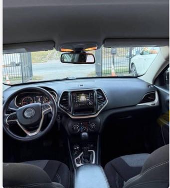 2014 Jeep Cherokee Sport