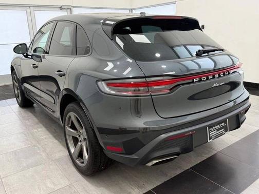 Volcano Grey Metallic 2025 Porsche Macan