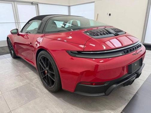 Carmine Red 2026 Porsche 911