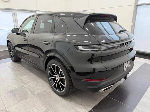 2025 Porsche Cayenne 