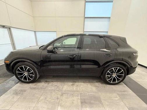 2025 Porsche Cayenne 