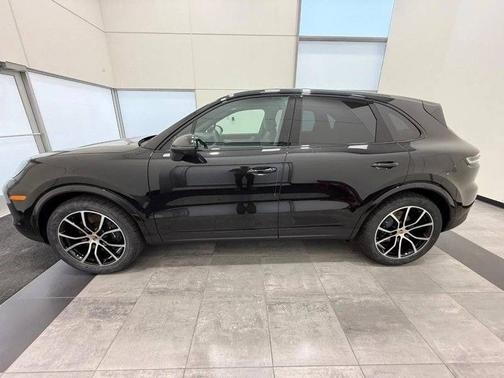 2025 Porsche Cayenne 