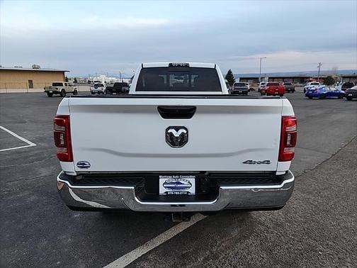 2021 RAM 3500 Tradesman Crew Cab 4x4 8' Box