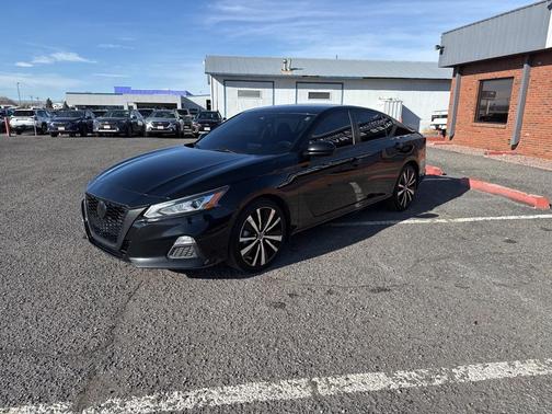 2021 Nissan Altima SR FWD
