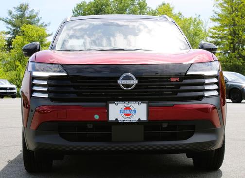 Scarlet Ember Tintcoat/Super Black 2025 Nissan Kicks SR
