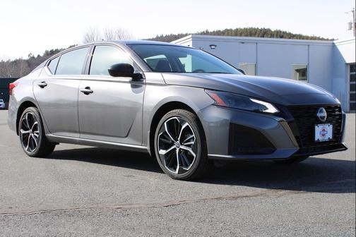 2025 Nissan Altima SR AWD