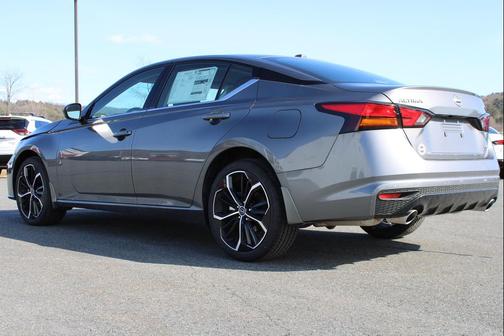 2025 Nissan Altima SR AWD