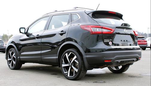 2022 Nissan Rogue Sport SL