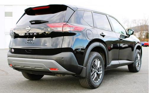 2022 Nissan Rogue S