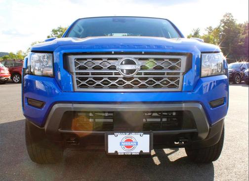 2024 Nissan Frontier SV