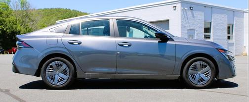 Gun 2026 Nissan Sentra SV