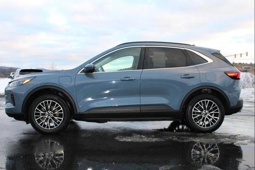 2024 Ford Escape PHEV Base