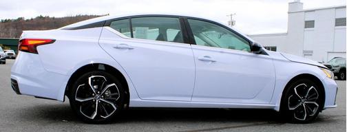 2024 Nissan Altima SR Intelligent AWD