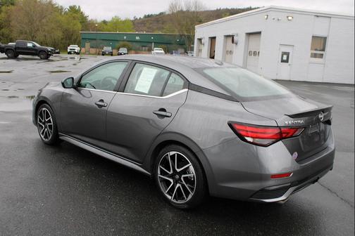 Gun Metallic 2025 Nissan Sentra SR