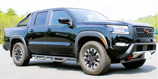 Super Black 2023 Nissan Frontier PRO-4X
